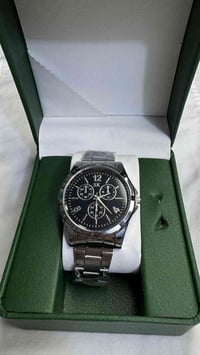 ساعة • توصيل