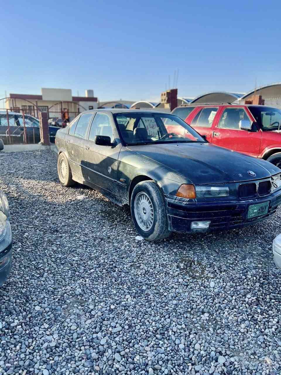 بي ام330حجم محرك4 بلادي
سياره تحويل فقط صاحب السياره بل موصل 
كير محرك كصه شرط 
صدر امامي جديد ورا نص عمر
كهربائيات كلها شغاله 
سعره15 وبيه مجال ترهم مراوس حسب القناعه
***********
