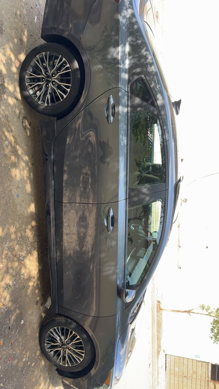 كيا فورتيGT-Line 2024 وارد امريكي
الفئة المميزة اعلى فئة اعلى مواصفات محرك 2000 دوش – ماشيه  10000.زيرو  .بدون رقم .صبغ بنيد وجاملغين فقط .شواصي سحب بارد +تكحيل فقط. مكينه وكير مكفولات ..اناره ترحيب 💡رادار امامي 🛑رادار جانبي سستم صوت harman🔊اشاير مري مكينه 2000 دوش✅ستيرن حرف D✅تحديد مسار ⚠️اوتو هولد ✅قياده ذاتيه سايد بريك بصمه 👍🏻شحن واير لس⚡️كشنات جلد +حضن سبورت ✅فتح جنطه تلقائي عند الاقتراب فتحة سقف – كراسي جلد – تدفئة وتبريد على الكراسي الامامية – تبريد خلفي – نظام صوتي Harman Kardon – بصمة ابواب وبصمة تشغيل – تشغيل السيارة عن بعد ، 🏠مكان سياره .بغداد .زيونه او كم ساره ،، اتصال عل رقم ☎️📞 ***********   
السعر،،   140 $$ 💵💵 وبيه مجال بسيط لطيبين
