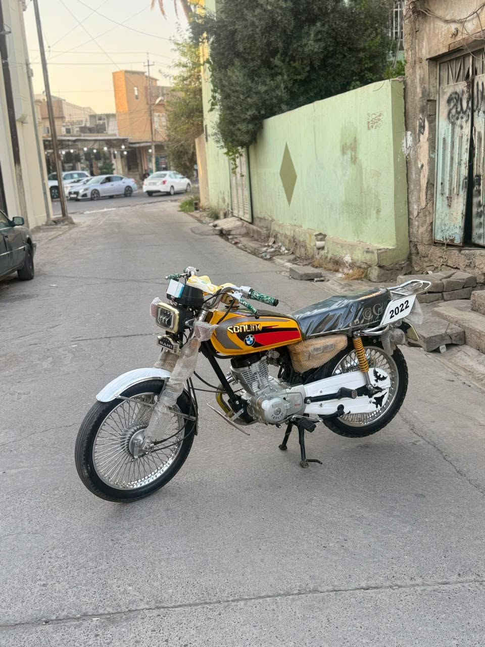 دراجه ايراني سونليك 2022 مكينه بشرط مابي اي عيب مَنفيس وعقد اصولي مكان كركوك ساحه طيران *********** سعر 550 وبي مجال حك الجيه
