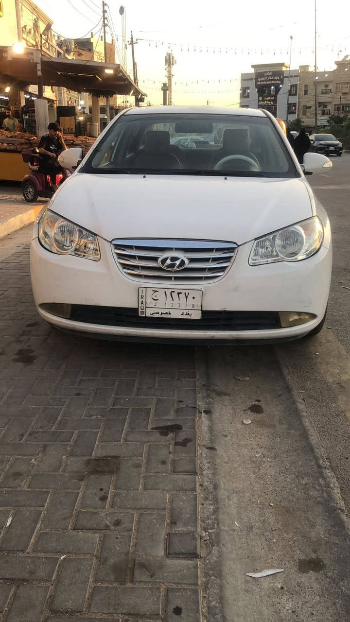 نترا ٢٠١١ خليجي وكاله سياره بيه جاملغ وبابين صبغ فقط اثر شخوط مكينه ٢٠٠٠ دوش لمرغوب فول لسياره فتحه اشاير مري رقم شبه مميز رقم بغداد سعر ١٠٥ وبيه مجال 
*********** مكاني بغداد
