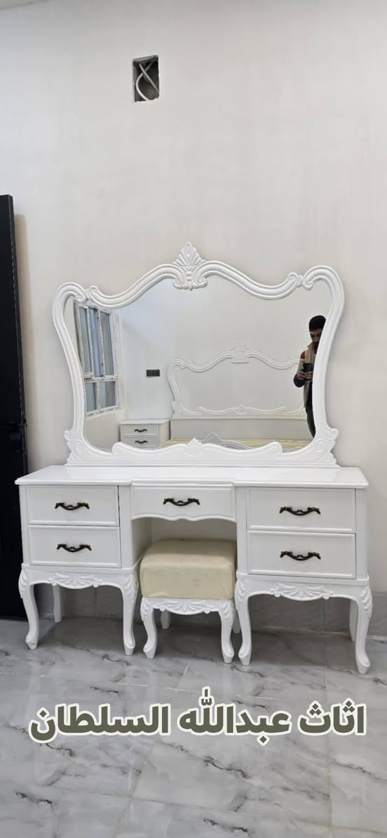 صناعتناهويتنا🔨🔨🇮🇶
#اثاث_عبدالله_السلطان      القادم أفضل انشاء الله 💙
فصال حسب طلب عمل كافه غرف نوم صاجي وكافه الالوان 💜💙♥️ وفصال كافه دواوين حسب طلب ضمان العمل ١٠ سنوات 
الشرقاط الحي العسكري مقابيل مطعم خان جكن مقابيل الاستداره معرض عبدالله السلطان ***********
