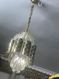 ثريات • شبه جديدة • ٣ ألوان