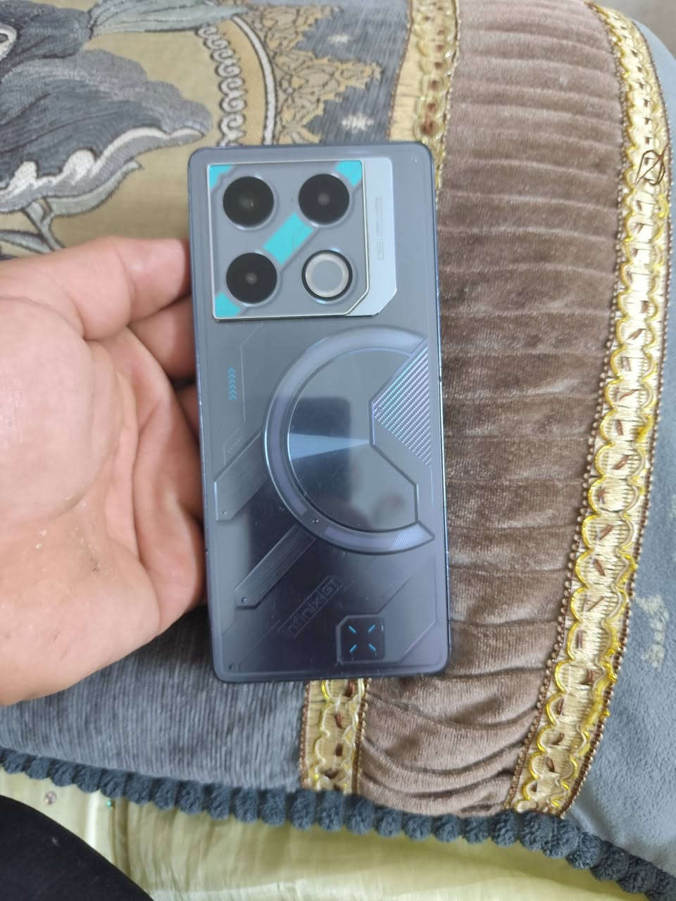 سلام عليكم جهاز انفنكس جيتي 20برو
ذاكره 256/عشوائيه18
جهاز نضيف وما داخل صيانه تاخذه علفحص
بي طخات وشخوط بسيطه بل شاصي الجهاز نضيف 
سعر الجهاز 225وبي مجال حك الجيه


**إذا كنت صاحب هذا الإعلان وتريد حذفه لأي سبب، رجاءا أرسل رسالة إلى الدعم الفني**