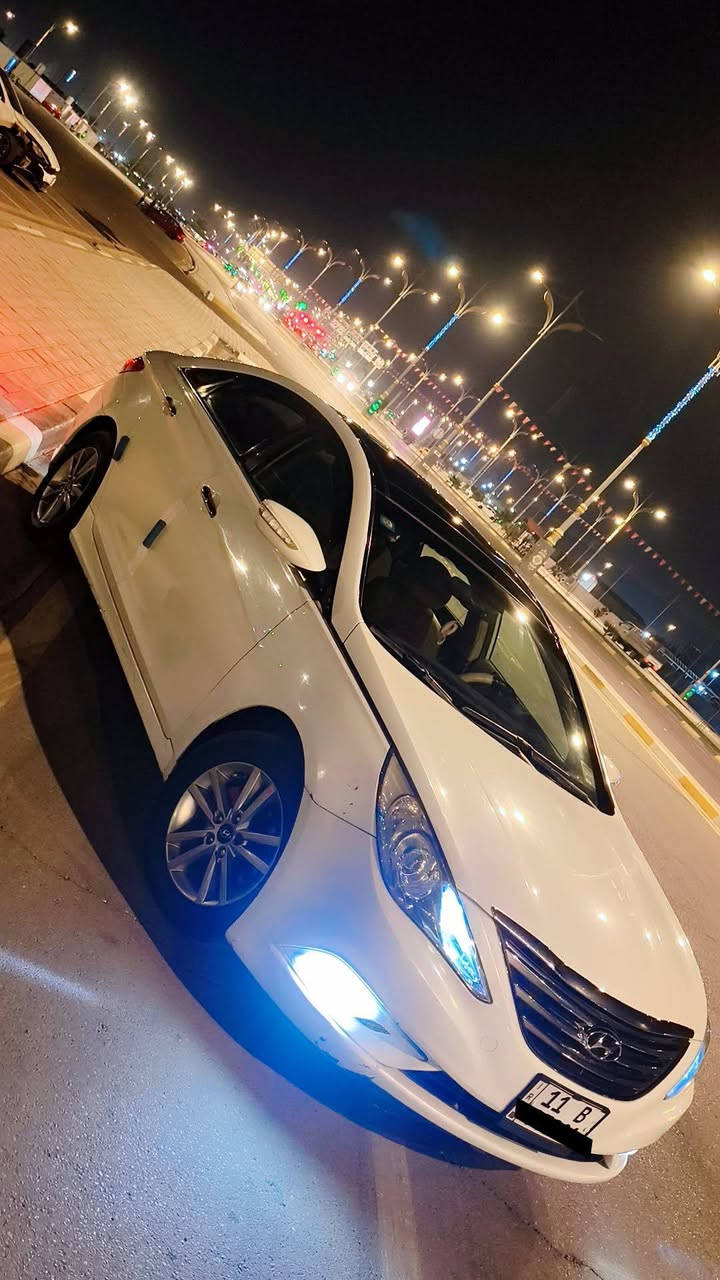 سلام عليكم سوناتا للبيع موديل 2011فول مواصفات محرك 2400دوش فقط تكحيلات كارت جهت السايق  رقم بغداد السعر 120مجال بسيط مامتواجد ع فيس فقط اتصال ***********
