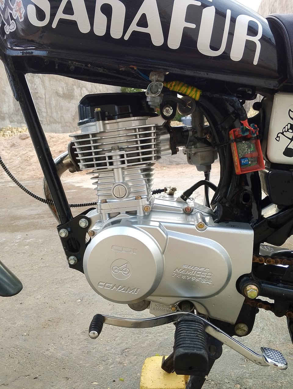 سلام عليكم دراجه للبيع تعميره صارله شهر ادوات مكينه سيجي نامه غراض كله اصلي دراجه متعوب عليه عنوان بصره جزيره قرب جسر خالد 750رقم الهاتف ***********
