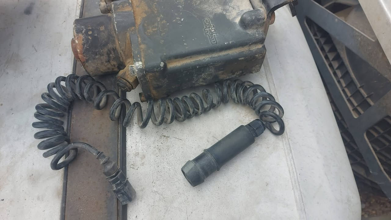 ماطور وبصمة مال اكتروس البيع ***********
