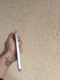 15 برو ماكس بطاريه89 ذاكره 256  نضافه 100/100 رقم 07738181699