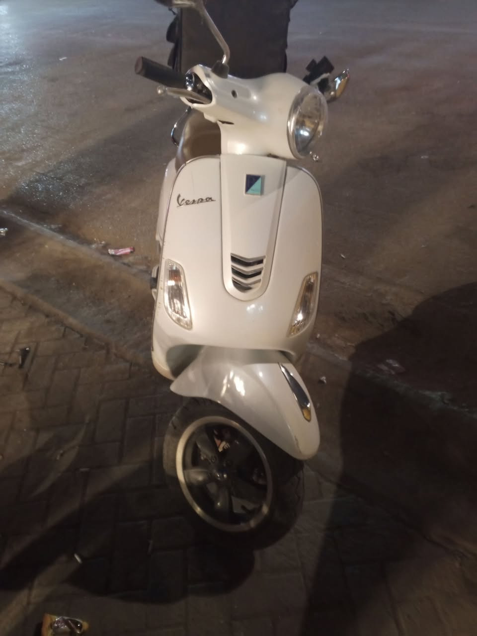 دراجة للبيع اسمها فيسبا الايطالي شركة عجلة الخليج
رقم وسنوية absالامامي فقط
الكهربائيات شغالة 
الدراجة ابلادية مامفتوحة ابد ماشية6491
مكاني العامرية شارع العمل الشعبي 
***********
نظام
