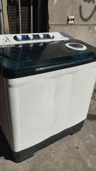 السلام عليكم
عندي غساله لبيع حجمها 30كيلوو نظيفة كل عيب مابيها

سعرها 125وبيها مجال قليل 

***********
