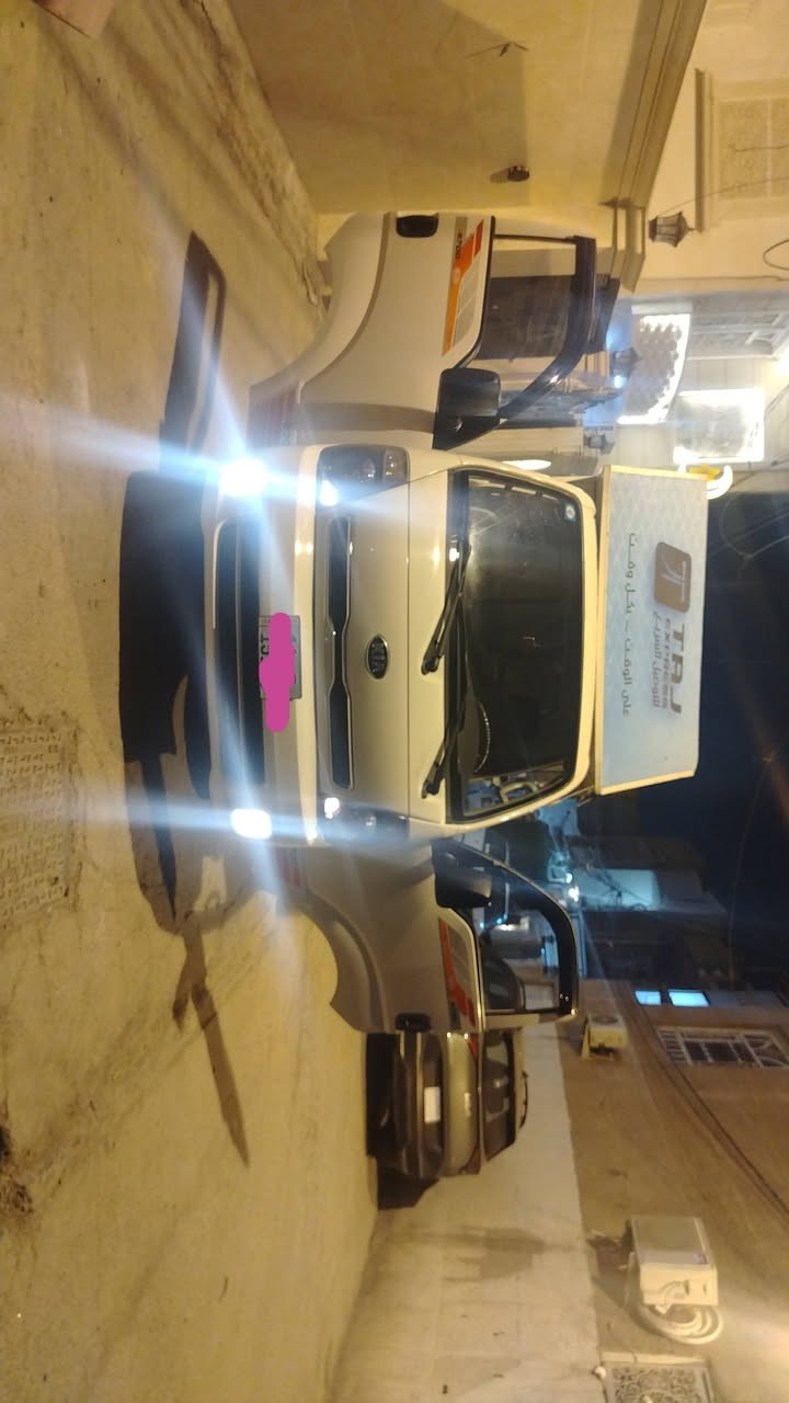 السلام وعليكم للبيع 2017 جديدة لوك مكفولة كفالة عامة سيارة بلادية بوكس تفصال ثقيل مكينة 2700 رقم انكليزي بسمي تحويل ثاني يوم
السعر 143
الرقم ***********
