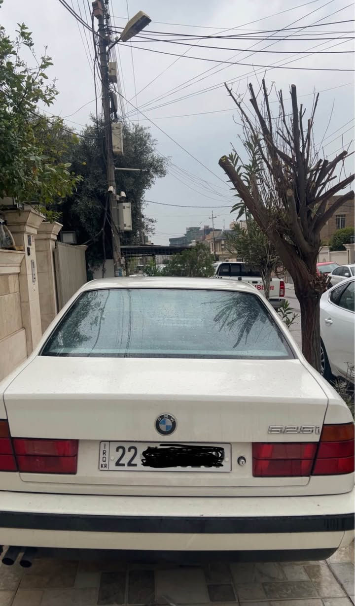 Bmw1990 سبوخ بیلادی ٤١٠ هەزار رۆشتوە لۆک لۆک بەس ٤ پەنجە تەحدیلی هەیە بئ سبوخ  سەنەویو هەموشتی نوئی أربيل, العراق


**إذا كنت صاحب هذا الإعلان وتريد حذفه لأي سبب، رجاءا أرسل رسالة إلى الدعم الفني**