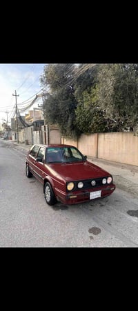 فولكس غولف • للبيع