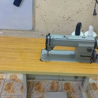 مكينة خياطة • صناعية • نظيفة