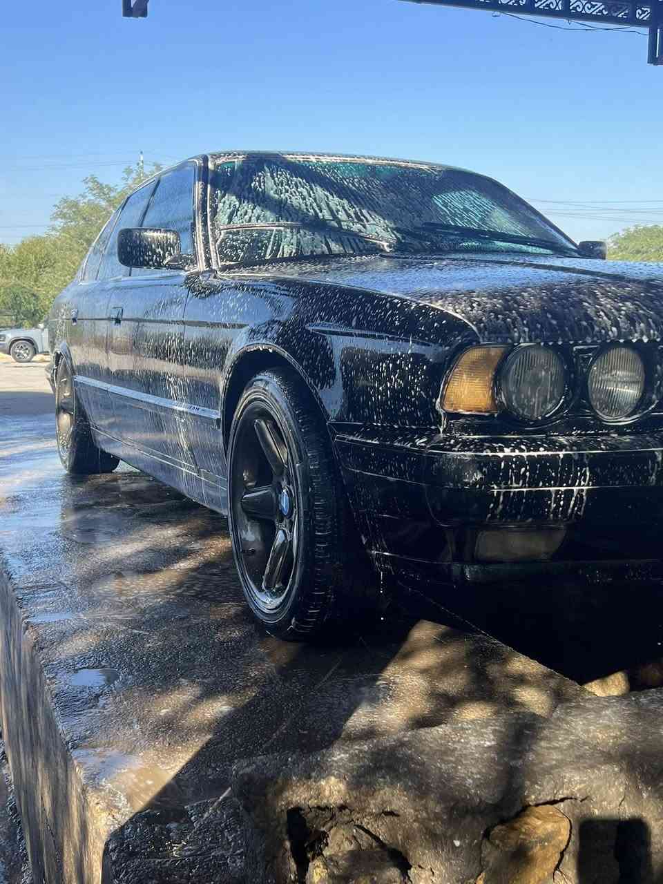 سلام عليكم بي ام موديل 90 كير اوتو 
مكان سياره ديالى المقداديه 
رقم سليمانيه انكليزي 
الاستفسار خاص


**إذا كنت صاحب هذا الإعلان وتريد حذفه لأي سبب، رجاءا أرسل رسالة إلى الدعم الفني**