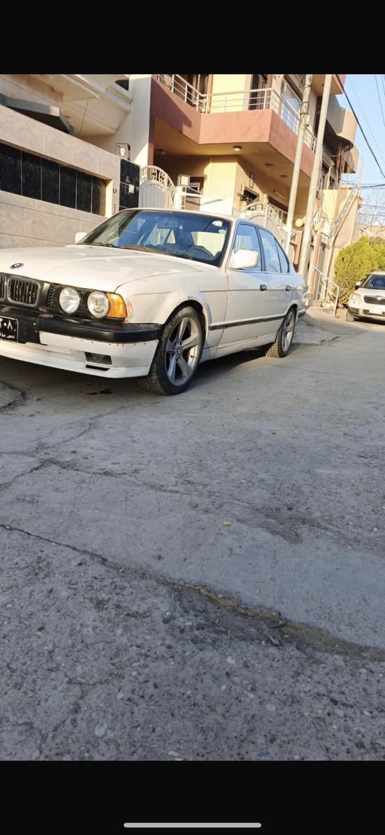 سەرەتا بەناوێ خواێ گەورە بێئێم 520 گێرعادێ  مۆدێل 91 سلاێت   سەێارە کە گێڕومەکێنەێ لۆکێ لەسەرە   بێ دوکەڵ بێ هەڵم هەتابڵێ جوانوو مەزبوتە بێ دەعمە بێ تەقەو بێ ڕەقەێە  سەێارەکە ئاڕم پلاسێک سلێمانێە  بەسەرتێ موس و براوە و ئارموو ئەوەلێات بەشەرتێ غەرامەش  سەێارەکە ئێ من نێە تەلەفونێ بۆبکەن سعرى 38 گەڵاو مەجال  لەسلێمانێە ***********
