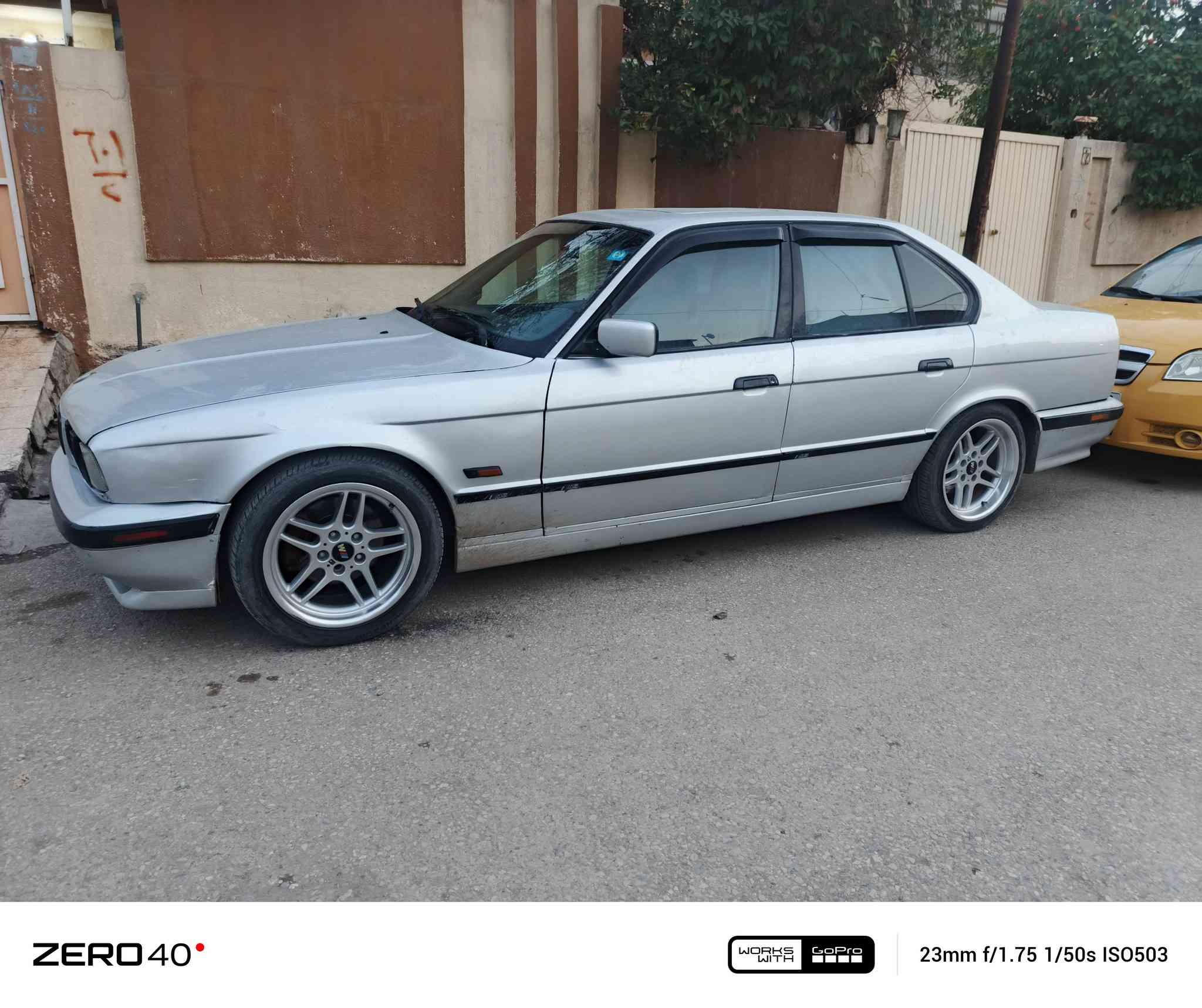 بيع أو مراوس بأقل
بي إم 540 v8 أصل  مكينه كير طخم كلو نظيف

عليها كتm كامل طخم تاير جديد سنويه وهزه جديده تدفئة تبريد وايرمنية كلو شغال صبغ عام ضررها جاملغ الامامي والخلفي
لايت زينول عالي ناصي لدات 

للتواصل ***********
