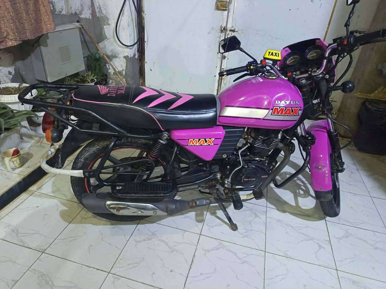 سلام عليكم للبيع دايوان موديل ٢٣
اوراق اصولي مكفوله كفاله عامه مليون ٦٥٠ماكس
واسط الاحرار لمزاك ***********
