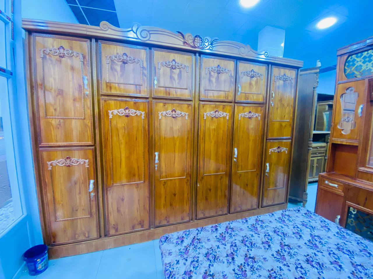 توجد غرفة نوم هودج جديده طك ستخدام جدا قليل متكونة من 6قطع نضافة فول هيا ودوشكها السعر مليون وربع العنوان الرمانة الاستفسار علرقم ***********
