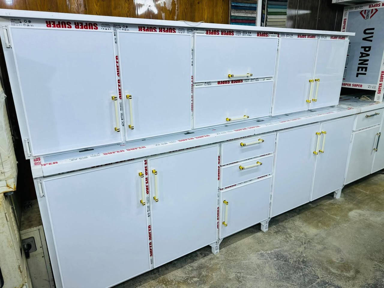 بسم الله 
وصلتنا وجبة كاونترات جديد شغل حطاطة ،🌲 يرهم مراوس ونشتري القديم 
موقعنا شهربان مجاور البريد قرب جمعية جنة شهربان ***********
