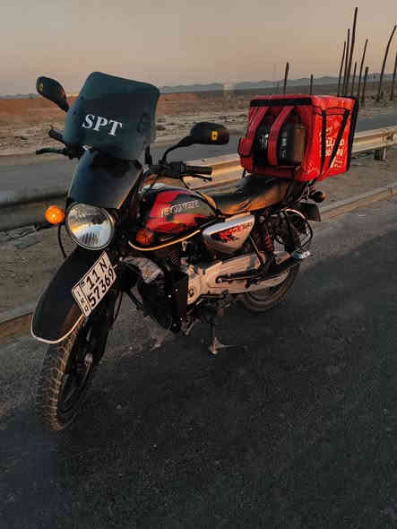 بوكسر جبلي للبيع
موديل 23 الدراجه شوفه عينكم حلوه ومرتبه ومعتني بيها
 ماشيه 40 حقيقي
سنويه باسمي رقم بغداد انكليزي تحويل ثاني يوم 
مكانها بغداد الدوره 
واتساب ***********

سعرها 2350 مليونين وتلثميه وخمسين وبيها مجال للشراي .
