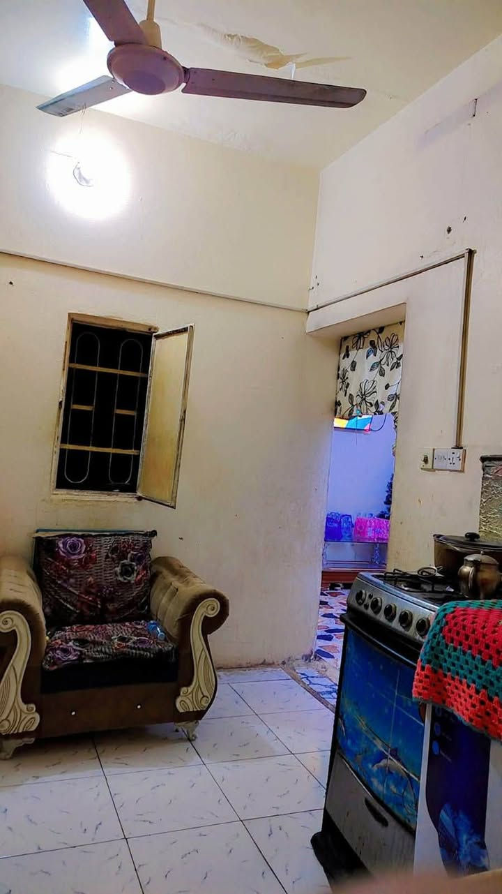 سلام عليكم بيت. لبيع او ليجار   زراعي مساح 100 متر لبيت يتكون من غرفه ومطبخ وصاله وستقبل بس بعده ماكمله لستقبال بقيله بس سكف وحمام وصحيات مكانه ديوانيه حي شرطه لستفسار عله***********
سلام عليكم بيت. لبيع او ليجار   زراعي مساح 100 متر لبيت يتكون من غرفه ومطبخ وصاله وستقبل بس بعده ماكمله لستقبال بقيله بس سكف وحمام وصحيات مكانه ديوانيه حي شرطه لستفسار عله***********
