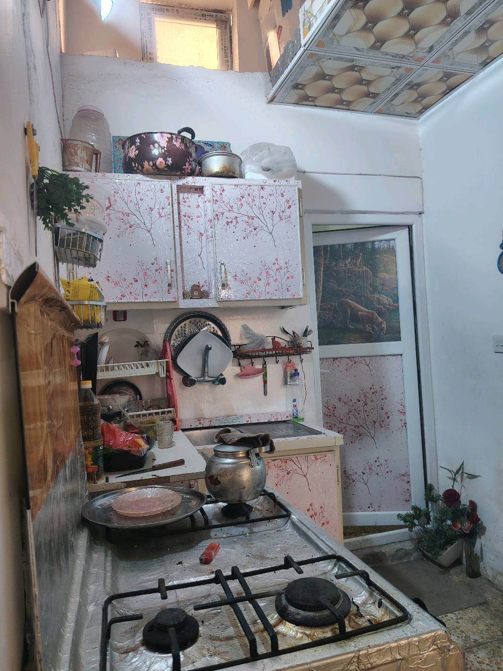 بيت 50 م مسلح طابق واحد للبيع او مراوس بقطعه أو بيت أكبر طابقين كون قريب للأمام عنوانه الجمعيه شارع المنتوجات النفطيه الرابط بين النقيب وحي رمضان قريب إلى مول الحارث وسيد الأسعار وفندق القريشي للاستفسار الاتصال ***********
***********
سعر المتر مليونين وبيه مجال قليل 