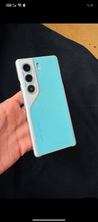 كامون ٤٠ برو • ٢٥٦ • كاميرا سوني ٥٠