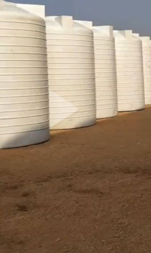 توفر لدى مكتب الهدى للتجهيزات المواد الزراعيه تانكي سماد 5500لتر طرح تانكي 5000لتر عامودي تانكي 4200لتر دئري بسعار مناسبه جدن 
لاستفسار ***********
