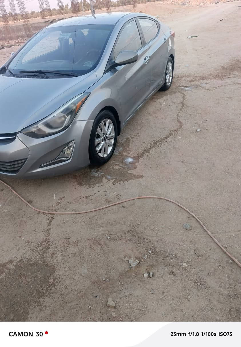 السلام عليكم انتره ١٦ امريكي بيها بيبان اثنين صبغ وبنيد تبديل  رقمه واسط  السعر ١١٠ وبيه مجال مكان كربلاء ***********
