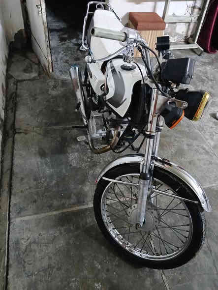 للبيع ايراني مديل ٢٢ دراجه شوفت عينك حلوة مابيه نواقص بيه جبنه مال دهن 
السعر ٤٧٥ وبيه مجال مكاني بغداد بل بياع 
التواصل دك عل رقم ما عدك رصيد دك عل وتساب ***********
