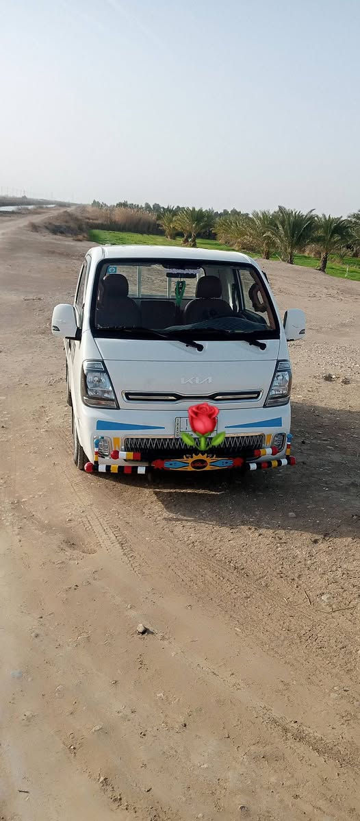 السلام عليكم خوان كيه بنكو للبيع 
موديل 23 رقم واسط ماشيه 38 الف 
وقابل للزياده السياره ستخدام شخصي 
مكفوله كفاله عامه وضع الشركة 
العنوان واسط الدجيلي 29
السعر والاستفسار اتصل بالرقم ***********
