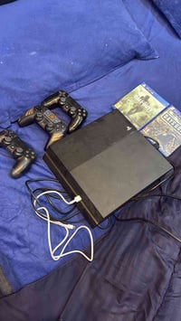 للبيع جهاز بلي 4فات اولاين الجهاز جديد ويا كامل ملحقت 3يدات كما موضح ب...