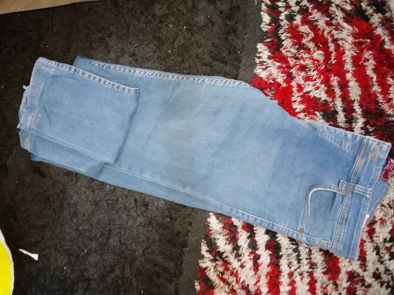 القطعه عله الفين قياسات واحجام  مختلفه ولادي بناتي


**إذا كنت صاحب هذا الإعلان وتريد حذفه لأي سبب، رجاءا أرسل رسالة إلى الدعم الفني**