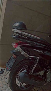 دراجه بي سي اكس جيل الاول بيه حادث الكفرات الاماميه فقط مكينه 150ناعمه...