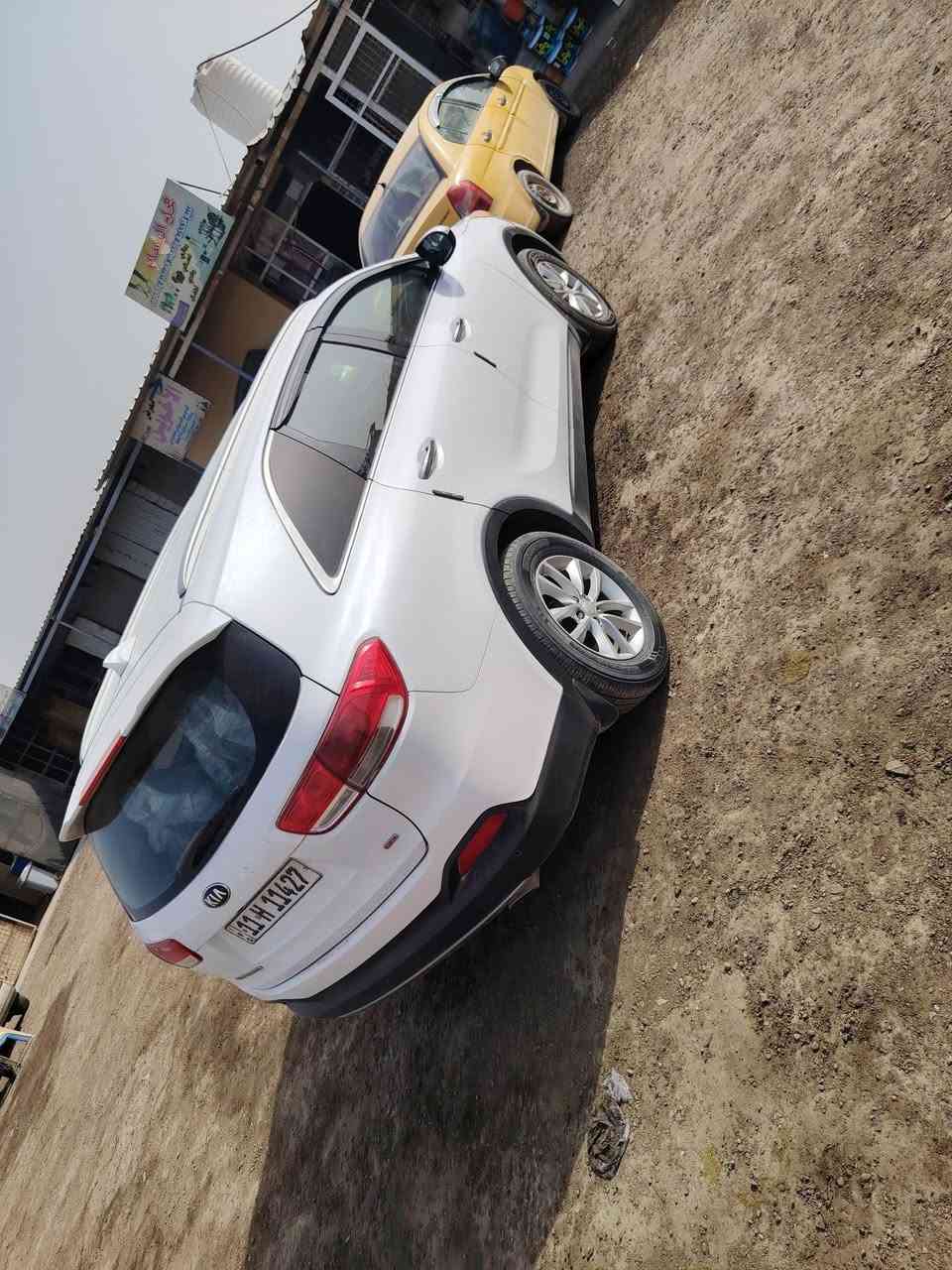 السلام عليكم ورحمة الله وبركاته
كيا سورنتو ٢٠١٦وارد امريكي

ماشيه ١١٥ ضررها جاملغ الخلفي وشي بسيط بارد بالجنطه

٧راكب

تبريد قطعتين

رقم بغداد
سنويه لغايه ٢٠٢٨

السعر١٧٥ وبيها مجال بيع اومراوس ب ٢٠٢٠ او٢٠٢١

العنوان بغداد اليوسفيه

مكلف بالنشر

صاحب السياره *********** ابوكمال
