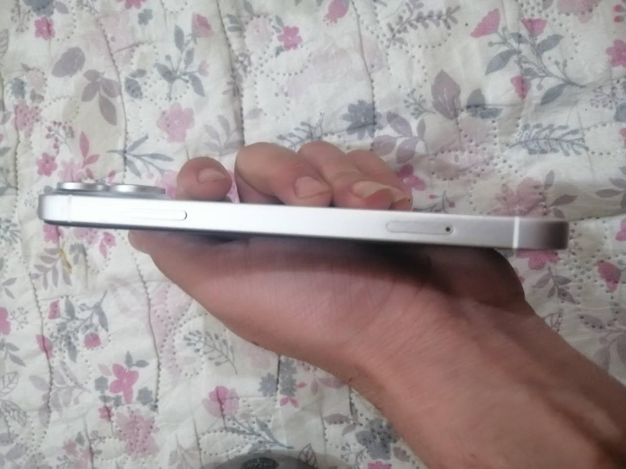 سلام عليكم جهاز ايفون xr محور 16جهاز جديد. كلشي ما مبدل بي شي بطاريه 82فيس ايدي واكف ذكرى 128 بس ضهر مفطور البيع  95وبي مجال يرهم مراوس


**إذا كنت صاحب هذا الإعلان وتريد حذفه لأي سبب، رجاءا أرسل رسالة إلى الدعم الفني**