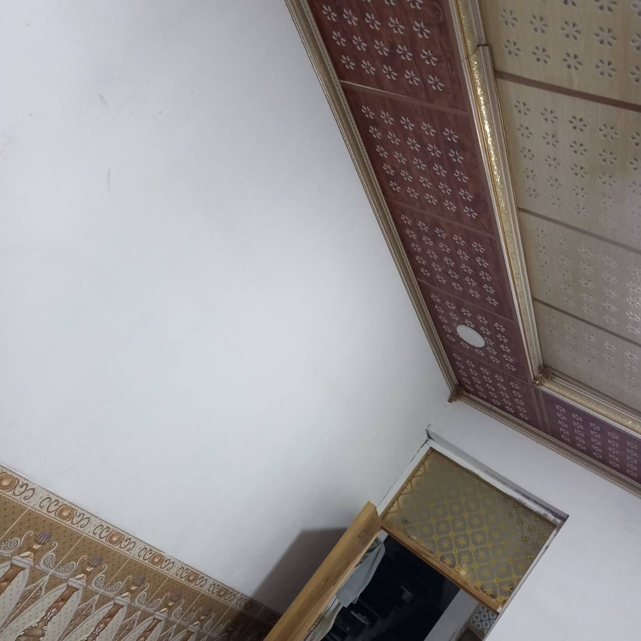 سلام عليكم ورحمة الله
دار للبيع في كاطون الستالاف.... 
مساحت البيت 120...... 
البيت طابق واحد ولبيت نضيف 
البنايه 2024 البيت جاهز من كل شي
التصال مع صاحب الدار... 
***********
