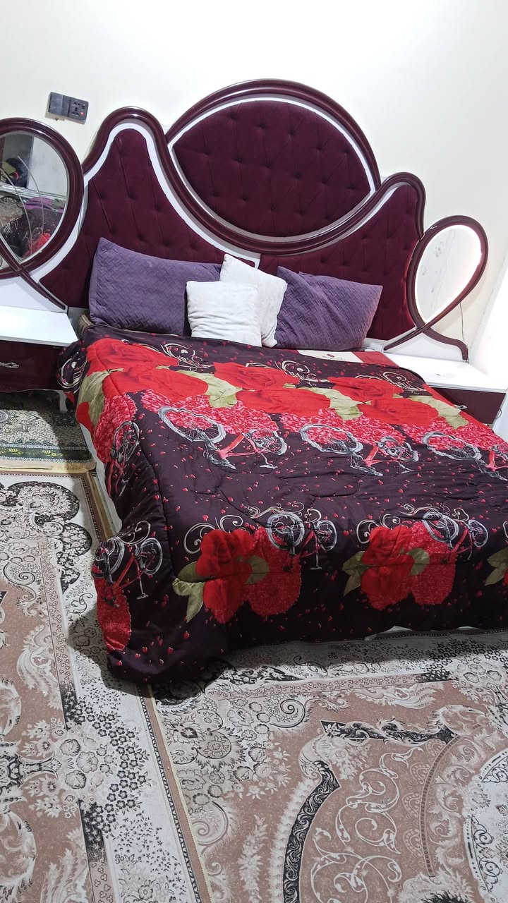 غراض للبيع مكان الجزيره الفيروزيه
***********
