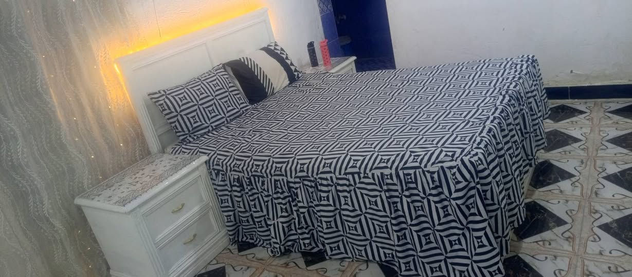 السلام عليكم غرفه عراقي صاج تصميم تركي البيع السعر 500 وبيه مجال  قليل


**إذا كنت صاحب هذا الإعلان وتريد حذفه لأي سبب، رجاءا أرسل رسالة إلى الدعم الفني**