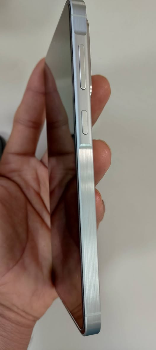 للبيع: Samsung A56 5G (مستعمل أخو الجديد) ✨
النظافة: 100% (بدون خدش، حالة الوكالة الوطني).

الملحقاته كامله كارتون وشاحنه وكفر 
الموقع البصره 
 للتواصل خاص 
وإذا عندك هونر 400 اروس


**إذا كنت صاحب هذا الإعلان وتريد حذفه لأي سبب، رجاءا أرسل رسالة إلى الدعم الفني**