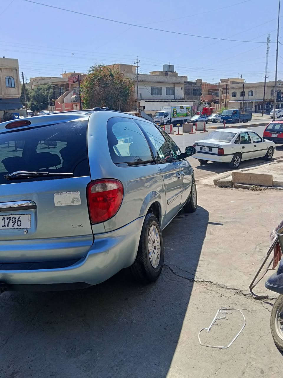 السلام عليكم 
كرايلسز كرفان 2005 للبيع
محرك كير شرط 

صدر أمامي خلفي جديد قبل شهر فاتح

منظومة غاز ايطالي 80لتر 

نقص السيارة كمبريسر تبريد فقط 

سعر 85 وبيها مجال 

***********
