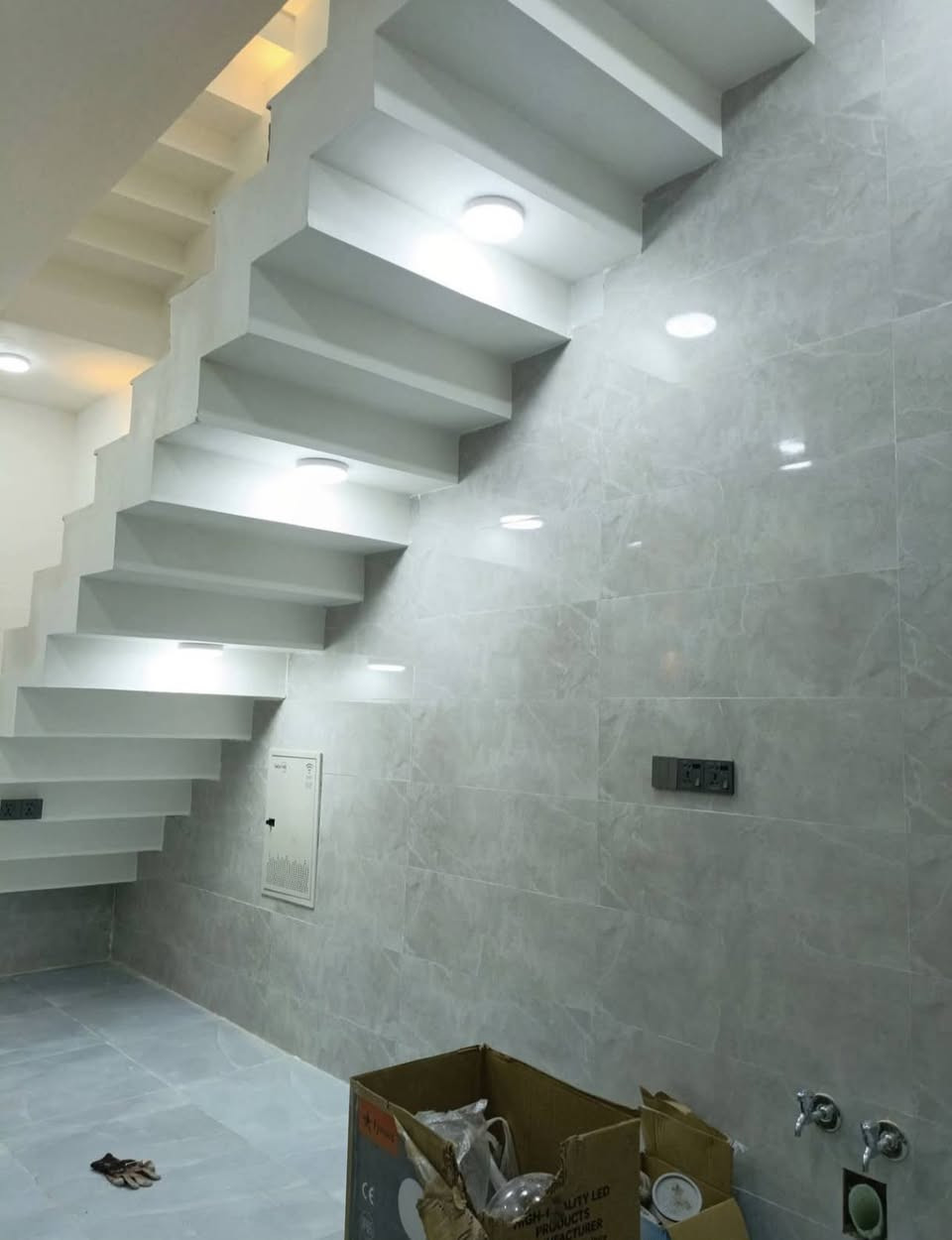 مستعدون إلى لتأسيس الكهرباء والماء والمجاري بدارت ابو علي ***********
