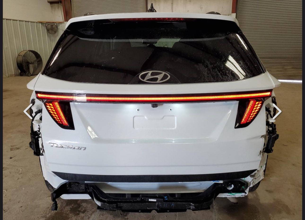 السلام عليكم توكسان  كلين تايتل 2022 لمتد vip فول الفول امريكي السياره بهيج نضافه وهيج مواصفات جدياً قليل
المواصفات LIMITED VIP
1- بصمة تشغيل 
2- بصمة ابواب لمس دخول ذكي 
3- بنوراما على طول السيارة 
4- صندوق كهرباء شفط 
5- كامرات 360 درجة ( جانبية - امامية - خلفية ) 
6- كامرات مع الاشارة 
7- السيارة تتقدم وترجع ب البصمة 
8- تبريد تدفئة كشنات 
9- كشنات جلد كريمي 
10- كشنات كهرباء 
11- اضواء محيطية 67 لون اختياري 
12- كشنات خلفية هيتر 
13- مرايات تعتيم ذاتي 
14- ابل كار بلي 
15- اندرويد اوتو 
16- شاشة دجيتل 3 اشكال للقيادة 
17- اشاير ترحيب 
18- اضواء امامية LED زنون 
19- اضواء خلفية LED
20- هوك خلفي 
21- فول اوامر صوتية 
22- جامات اوتو 
23- قطعتين تبريد 
24- اشارات ب المري
25- كير دكم 
26- شفتات ستيرن 
27- تحكمات ستيرن 
28- السيارة فور ويل 
29- محرك 2500 المرغوب 
30- هاند بريك بصمة 
31- شحن واير ليس 
32- منافذ شحن 
33- اوتو هولد 
34- تشغيل عن بعد 
35- السيارة اوتو بارك 
36- حساسات امامية 
37- حساسات خلفية 
38- كير AT المرغوب 
39- رادار امامي رادار خلفي رادار جانبي 
40- نقطة عمياء 
وبعد بيها هواي مواصفات 
ممشى السيارة ( 66 جتي من امريكا 47 

مكان السيارة بغداد

السعر 215

رقم الهاتف ***********
