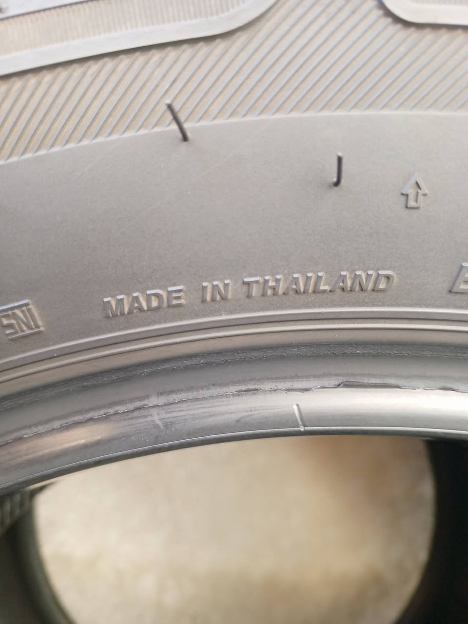 زوج تاير نضيف عالفحص والشد حجم 17 تايلندي انتاج 24 للبيع ***********
