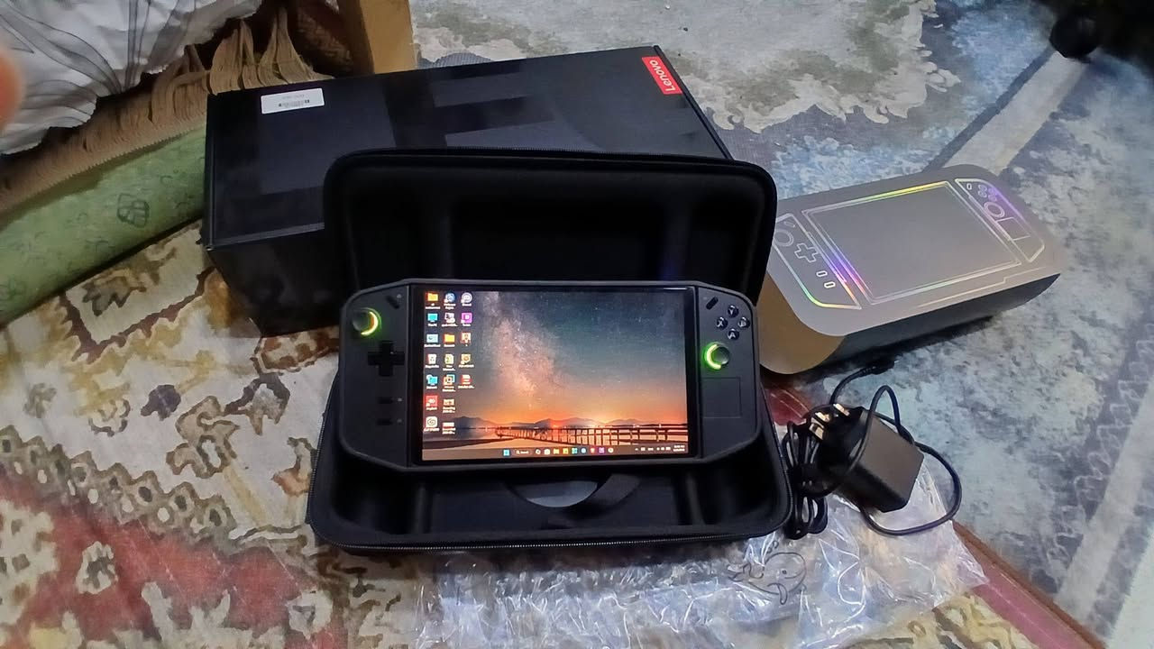 للبيع Lenovo Legion Go
- معالج AMD Ryzen Z1 Extreme
- ذاكرة RAM 16GB
- سعة تخزين 1TB SSD
- شاشة 8.8 إنش QHD+ 144Hz
- نظام Windows 11
- الجهاز نظيف جدًا جدًا وحالته ممتازة، استخدام خفيف وخالي من المشاكل.
جهاز مكفول امنة الله اخو جديد لاشخطه و لا عيب و ولاصيانه و استخدام قليل جداا جداا 
- كامل الملحقات. 
اضفه لزكه شاشه و كفر درع جهاز 

السعر: 900,000 دينار عراقي
بي مجال شي بسيط للشراي 
للمهتمين التواصل على الخاص.


**إذا كنت صاحب هذا الإعلان وتريد حذفه لأي سبب، رجاءا أرسل رسالة إلى الدعم الفني**