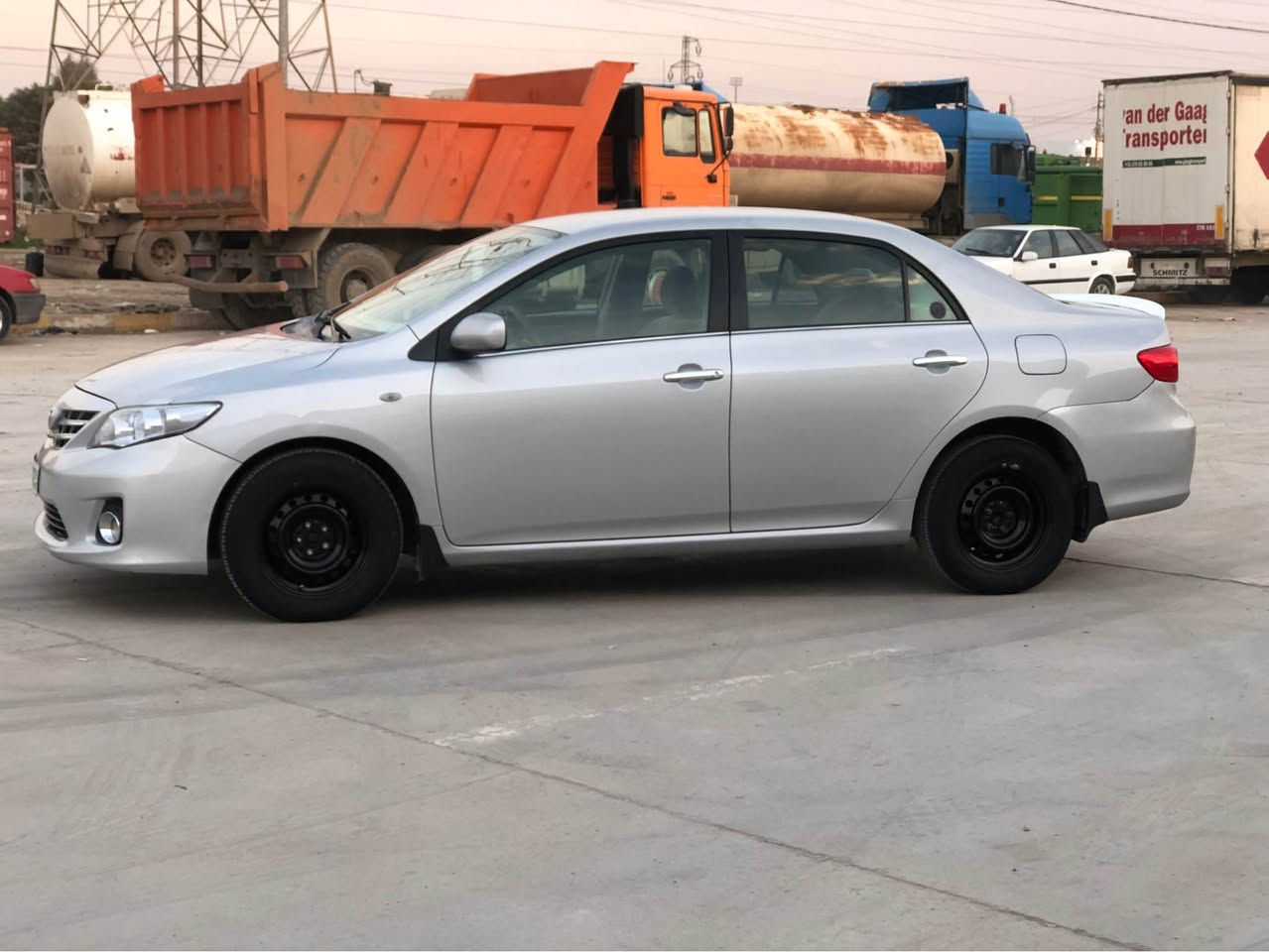 کرۆلا خلیجی ٢٠١٣ مەکینە ١٨گێڕ و مەکینەی نەکراوەتەوە ١٧٠هەزار ڕۆشتوە سۆنەرم داناوە کاڵبونەوەی نیە سەنەوی و ڕەقەم تازەیە 
١٢٤گەڵا 
—————-
كرولاخليجي محرك١٨ كيرومحرك مامفتوح ١٧٠الف ماشي
سنه وي جديد رقم ئنكليزي 
سعر ١٢٤

***********
شوێن کەلار كالار, السليمانية
