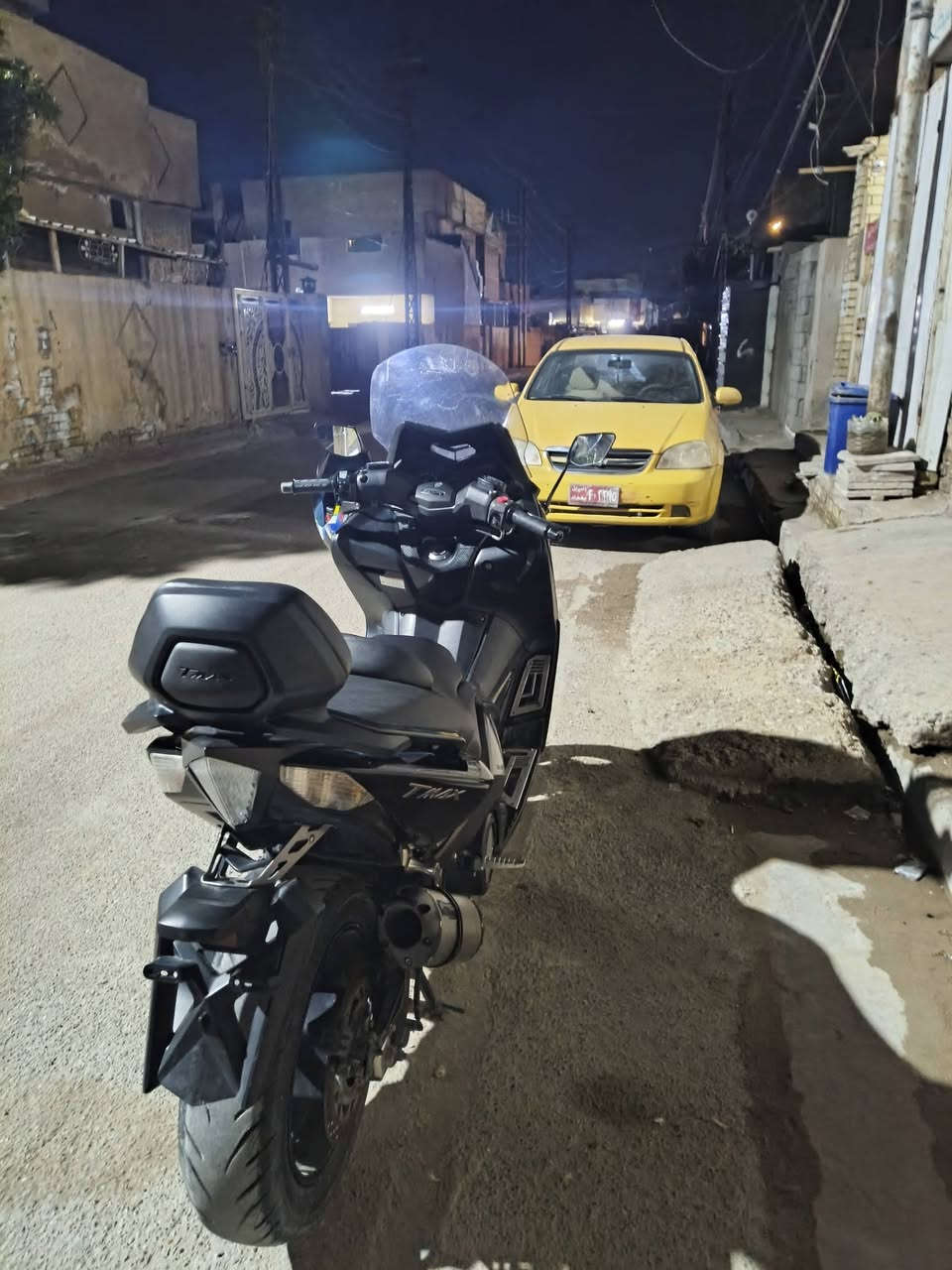 سلام عليكم
البيع تي ماكس 14
نازله من كلشي وكلاشي 
عليه صالنصه رياضي اصليه 
ماشي ٥٢
سعر ٤٦وبيه مجال 
كفاله عامه 
مكاني بغداد العبيدي 
رقمي ***********
