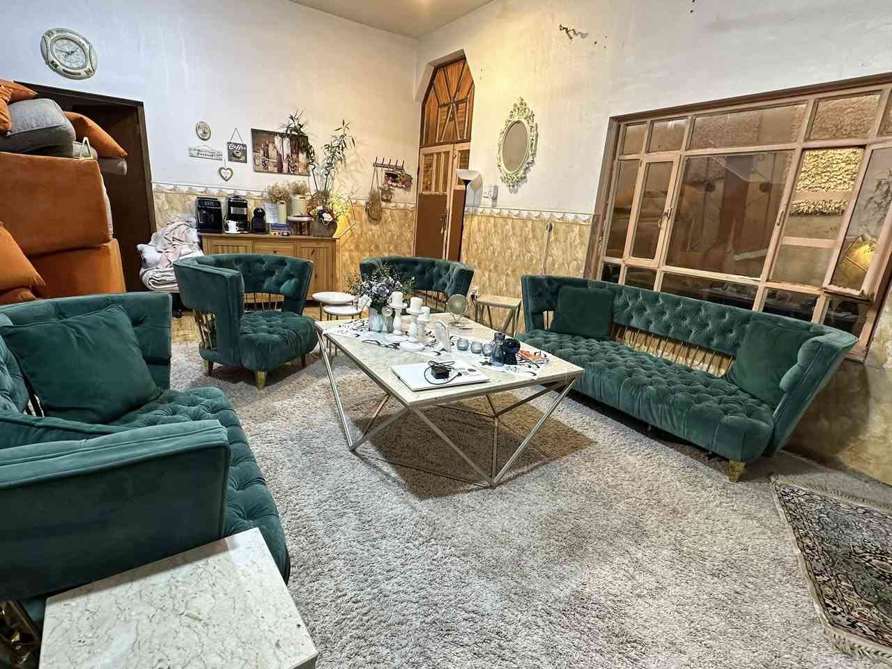 تخم كويتي ماركة تصال اكو وتساب ***********
