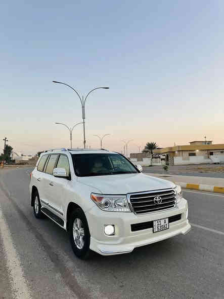 السلام عليكم للبيع لاندكروز GXR2012
رقم بغداد الجديد 
V6
ماشيه 150 حقيقي 
بدون صبغ مكفوله 
بصمه 
سلايت 
شاشه كبيره 

#العنوان_تكريت_العلم
#السعر365$
#للستفسار***********
